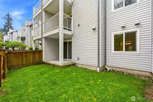 12720 NE 10th Pl, Bellevue, WA 98005 - Photo 13
