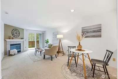 12720 NE 10th Place NE #D105, Bellevue, WA 98005 - Photo 9