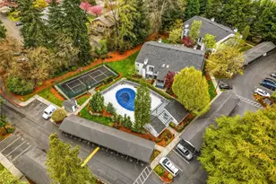 12720 NE 10th Pl, Bellevue, WA 98005 - Photo 21