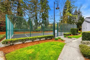 12720 NE 10th Pl, Bellevue, WA 98005 - Photo 15