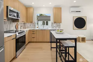 537 B N 70th St, Seattle, WA 98103 - Photo 7