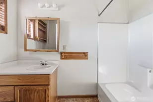 3323 Columbia Heights Rd, Longview, WA 98632 - Photo 15