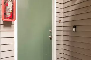 9918 NE 144th Ln, Kirkland, WA 98034 - Photo 3