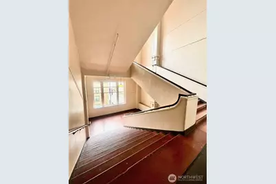 201 Galer Street #436, Seattle, WA 98109 - Photo 31