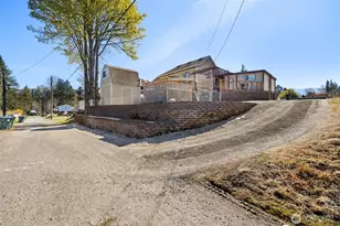 817 W 13th St, Port Angeles, WA 98363 - Photo 37