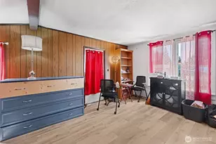 817 W 13th St, Port Angeles, WA 98363 - Photo 13