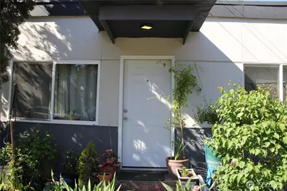 2110 NE 85th Street, Seattle, WA 98115 - Photo 7