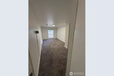 2110 NE 85th Street, Seattle, WA 98115 - Photo 11