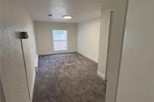 2110 NE 85th St, Seattle, WA 98115 - Photo 11