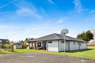 8802 Line Rd, Lynden, WA 98264 - Photo 3