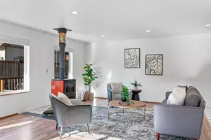 919 43rd St, Port Townsend, WA 98368 - Photo 5