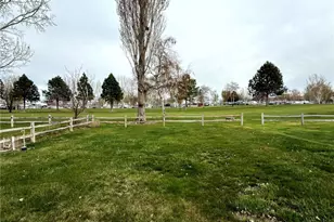 7037 Hwy 262 E, Othello, WA 99344 - Photo 21