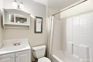 21 E Michelle Ct, Union, WA 98592 - Photo 13