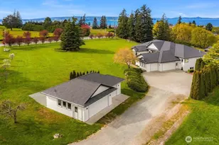 221 Baker View Ln, Camano Island, WA 98282 - Photo 39