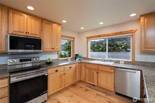 18304 South West View Rd, Mount Vernon, WA 98274 - Photo 13