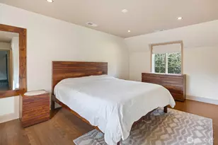 2025 Parkside Dr E, Seattle, WA 98112 - Photo 19