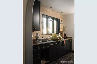 2025 Parkside Drive E, Seattle, WA 98112 - Photo 7