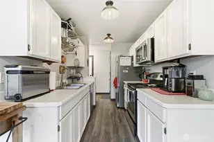 17430 Ambaum Blvd S, Seattle, WA 98148 - Photo 13