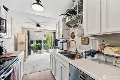 17430 Ambaum Boulevard S #29, Seattle, WA 98148 - Photo 11