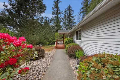 90 E Lakeland Way, Allyn, WA 98524 - Photo 3