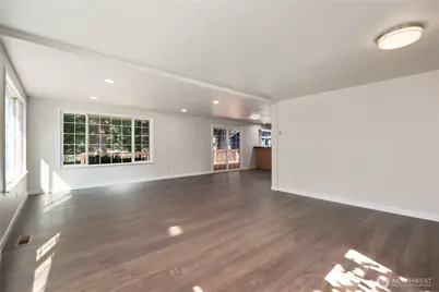 90 E Lakeland Way, Allyn, WA 98524 - Photo 5