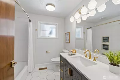 18832 1st Place SW, Normandy Park, WA 98166 - Photo 23