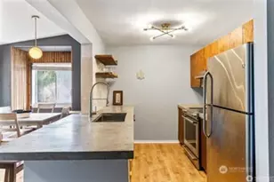 15415 W 35th Ave W, Lynnwood, WA 98087 - Photo 5