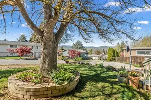520 Lacey Pl NE, East Wenatchee, WA 98802 - Photo 3
