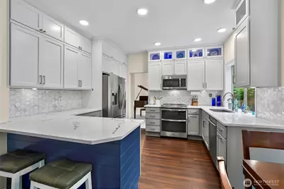6431 149th Street SE, Snohomish, WA 98296 - Photo 9