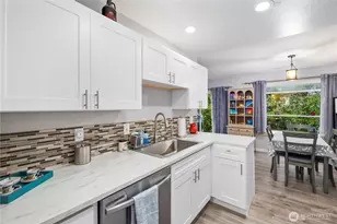 4118 212th St SW, Mountlake Terrace, WA 98043 - Photo 3