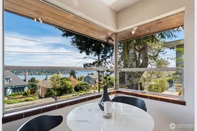 6303 Wilson Avenue S, Seattle, WA 98118 - Photo 27
