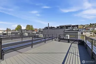 2010 Fairview Ave E, Seattle, WA 98102 - Photo 31