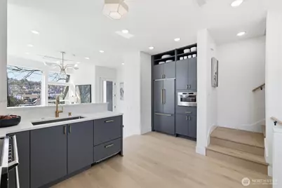 2010 Fairview Avenue E #A, Seattle, WA 98102 - Photo 11