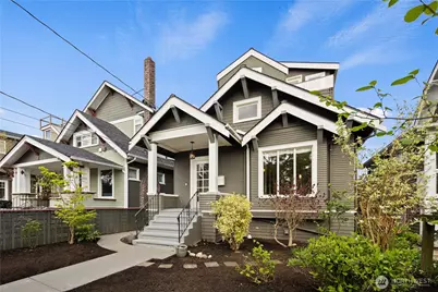 4306 Burke Avenue N, Seattle, WA 98103 - Photo 3