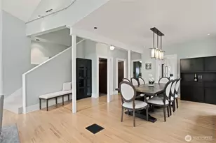 4306 Burke Ave N, Seattle, WA 98103 - Photo 7