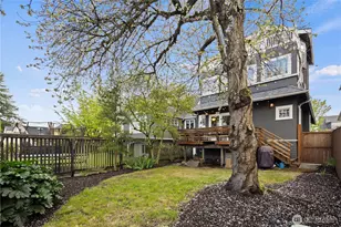 4306 Burke Ave N, Seattle, WA 98103 - Photo 37