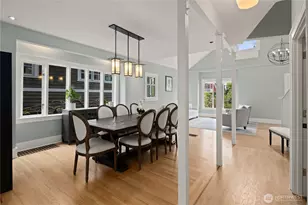 4306 Burke Ave N, Seattle, WA 98103 - Photo 9
