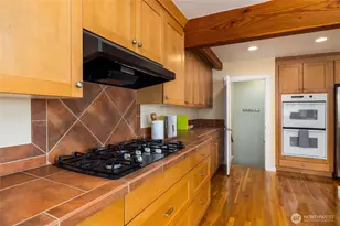 2010 9th St, Anacortes, WA 98221 - Photo 25