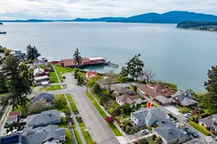 2010 9th St, Anacortes, WA 98221 - Photo 11