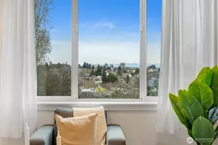 908 N 46th St, Seattle, WA 98103 - Photo 3