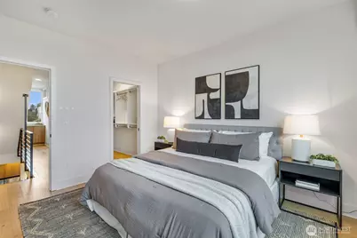 908 N 46th Street #F, Seattle, WA 98103 - Photo 13