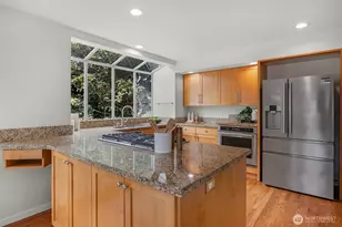 1623 Edgemoor Ln, Everett, WA 98203 - Photo 11