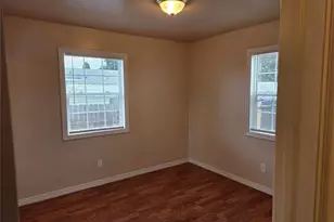 1306 S 3rd Ave, Kelso, WA 98626 - Photo 9