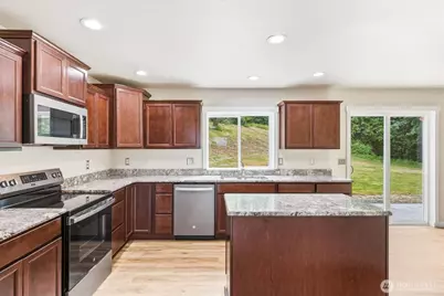 163 Cedar Falls Drive, Kelso, WA 98626 - Photo 7