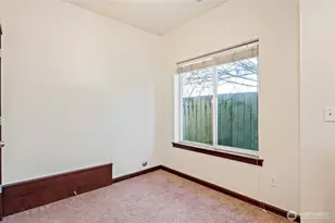 501 N 105th St, Seattle, WA 98133 - Photo 11