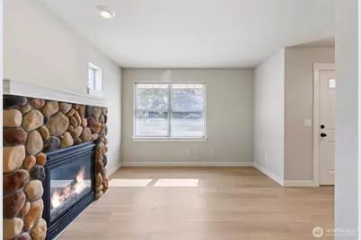 306 S Main Street #A2, Coupeville, WA 98239 - Photo 5