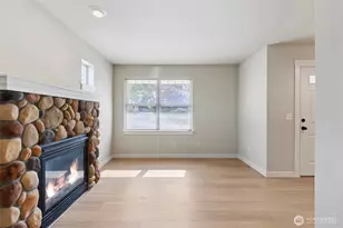 306 S Main St, Coupeville, WA 98239 - Photo 5