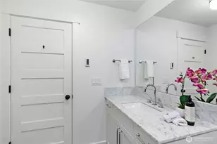 2708 1st Ave W, Seattle, WA 98119 - Photo 29