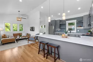 2708 1st Ave W, Seattle, WA 98119 - Photo 17