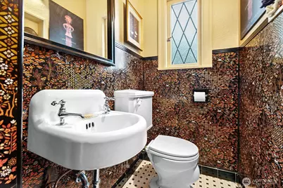 1226 25th Avenue E, Seattle, WA 98112 - Photo 19